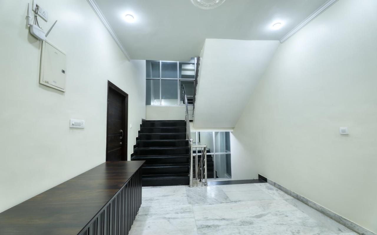 Hotel Pulse Inn Near Railway Station Джайпур Екстериор снимка